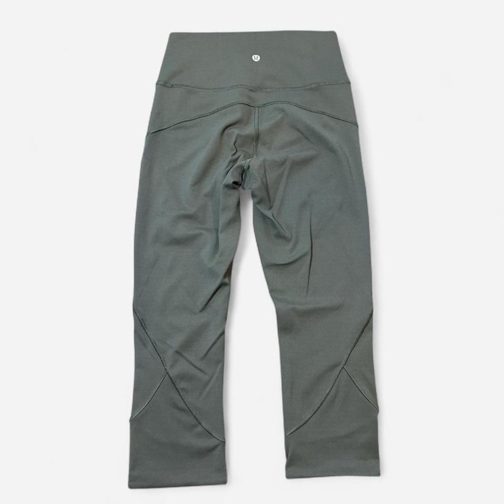 Lululemon In Movement Crop Leggings Size 6 Olive Green 20" Inseam - Picture 4 of 7